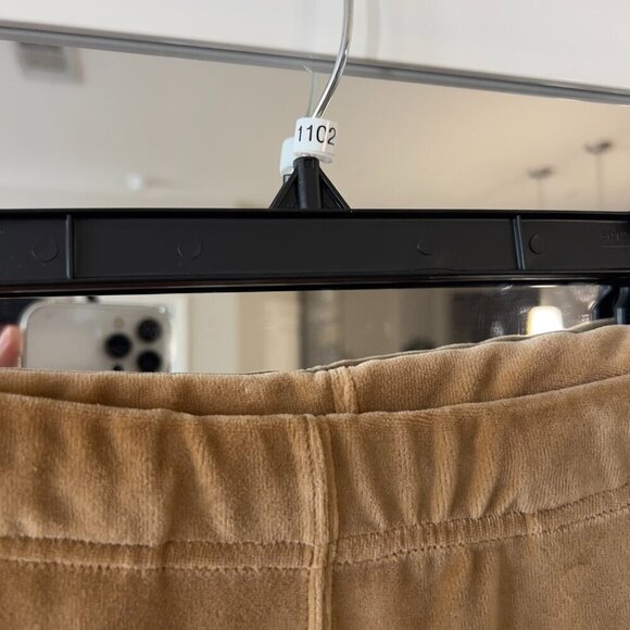 1102 Nili Lotan Women's Andreas Velour Track Pants Size XS Color tan White - Picture 3 of 5